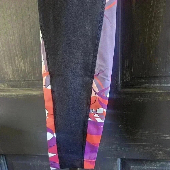 Fitwear black n multi color small leggings - Picture 2 of 7